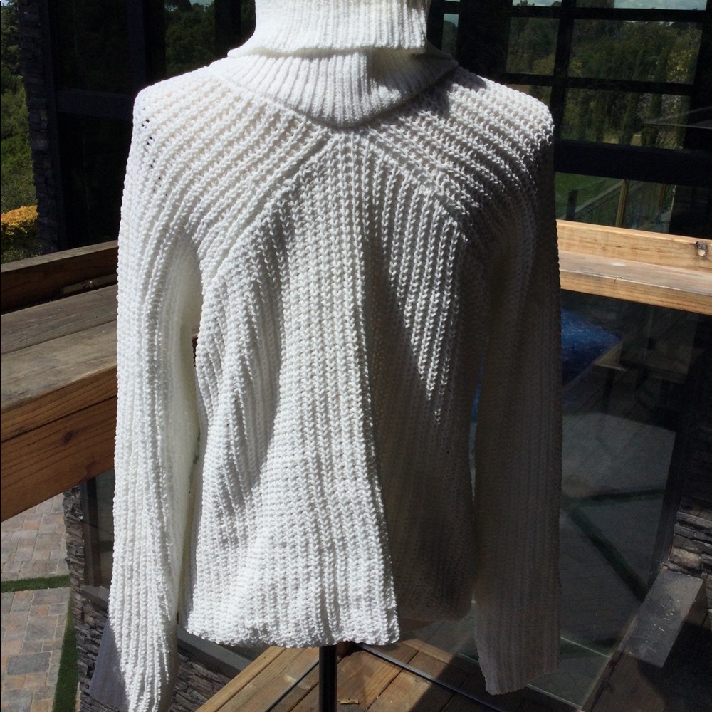 Sweater - Picture 3 of 4
